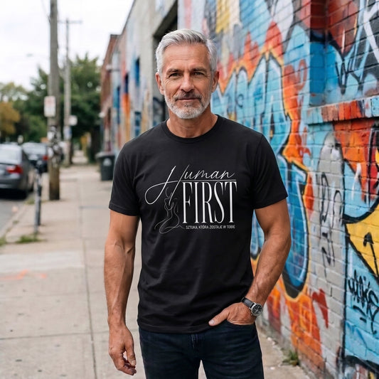 Czarny T-Shirt - Human First